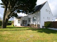 City / village house Etel