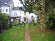 City / village house Hennebont