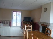 City / village house Hillion