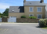 City / village house Plouider